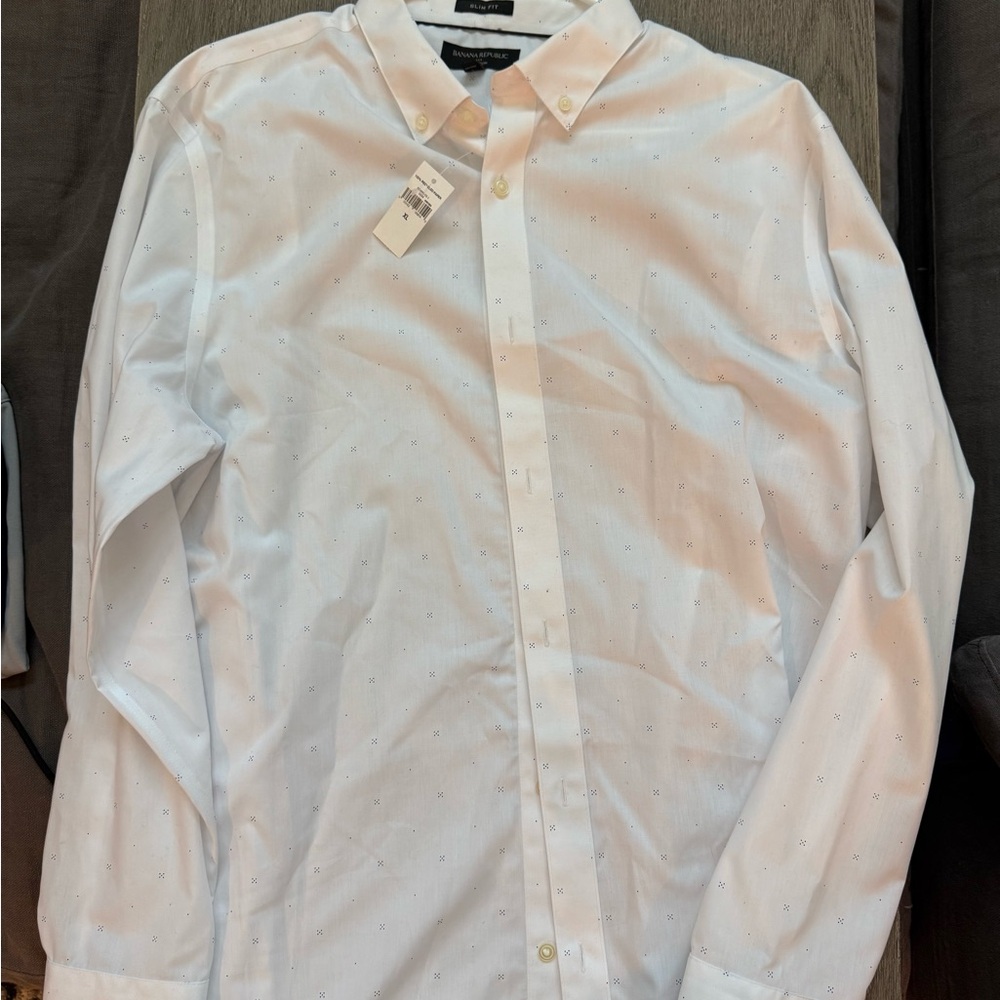 Banana Republic White Dress Shirt with Subtle Pattern
